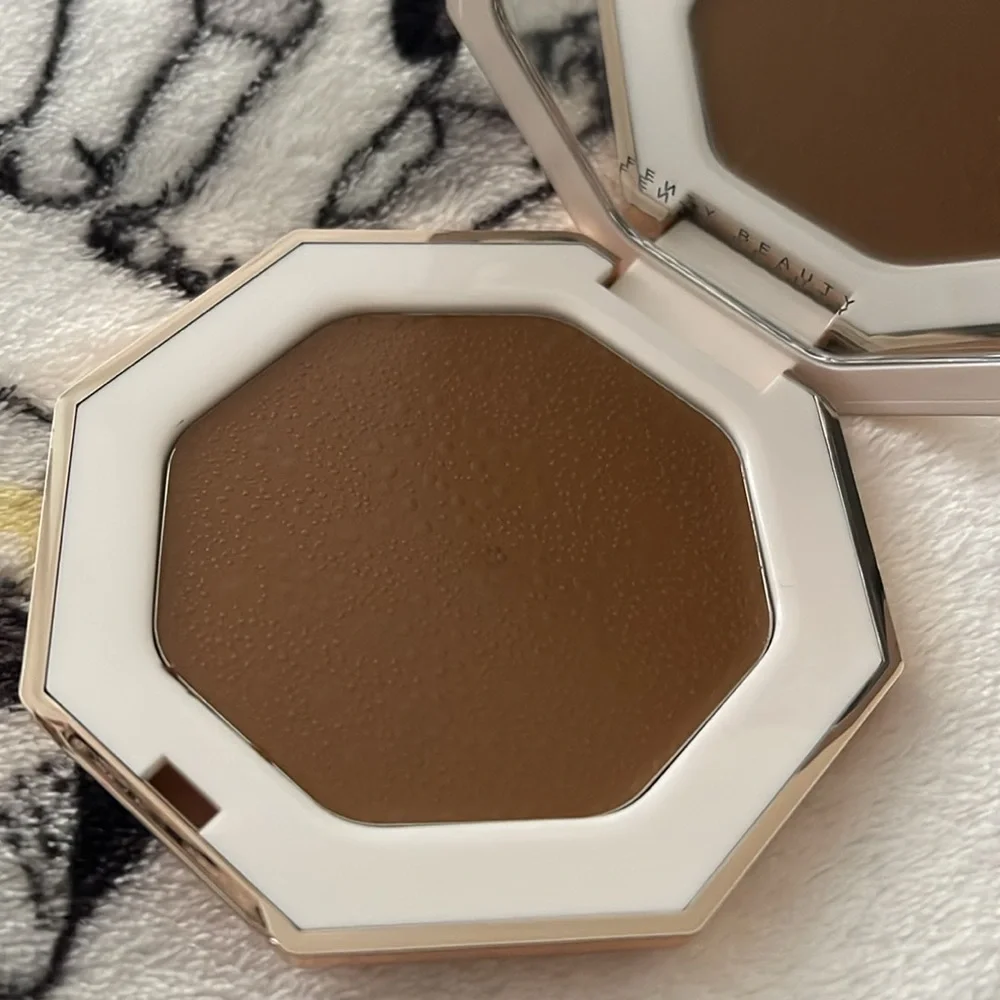 Fenty Teddy 05 Cheeks Out Freestyle Cream Bronzer